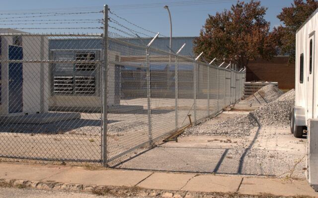 Commercial Fence – 10