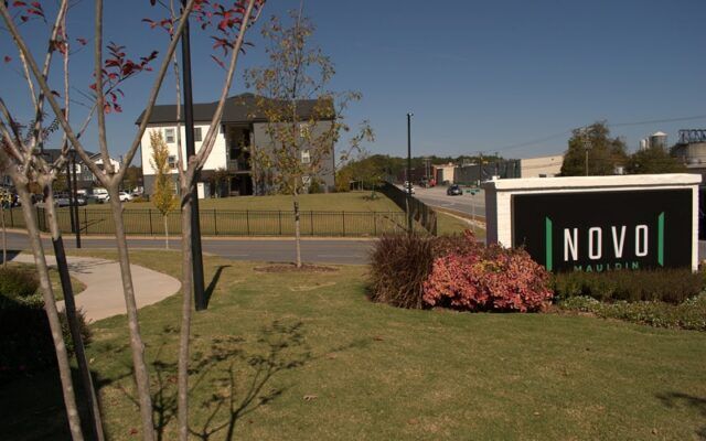 Commercial Fence – 12